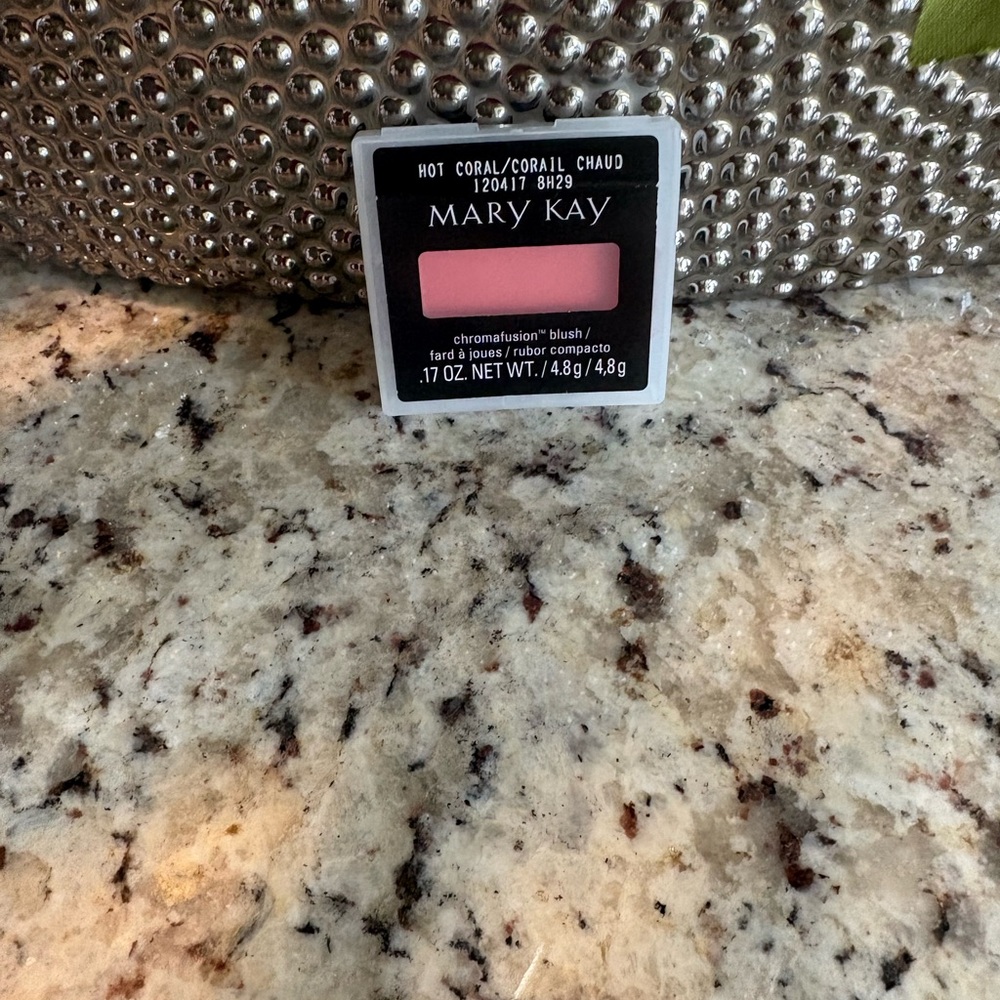 MK Hot Coral Chromafusion Blush -